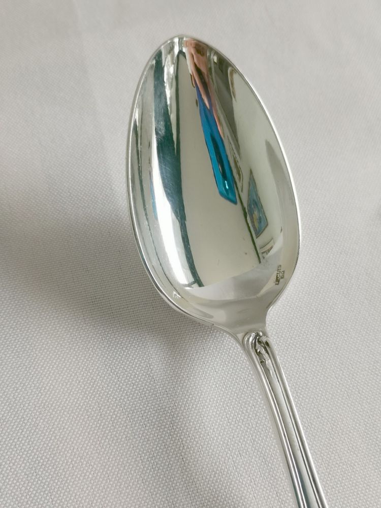 Set di 12 cucchiaini da dessert Ercuis Louis XV du Barry, placcati in argento, 18,8 cm.
