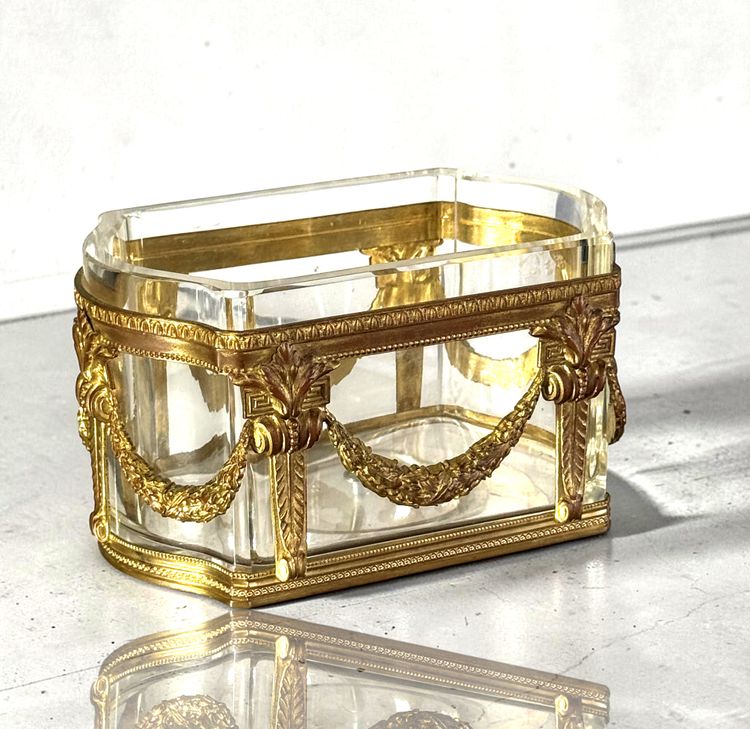 LOUIS XVI STYLE THICK CRYSTAL AND GILT BRONZE BOWL/PLANTER