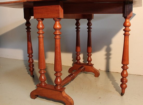 Petite table d'appoint à volets en Acajou massif - Milieu XIXe