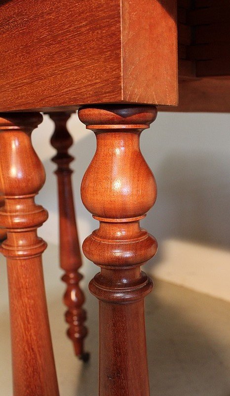 Petite table d'appoint à volets en Acajou massif - Milieu XIXe