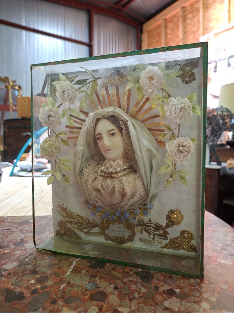 Reliquaire de dévotion sous verre – Vierge Marie – XIXe siècle 