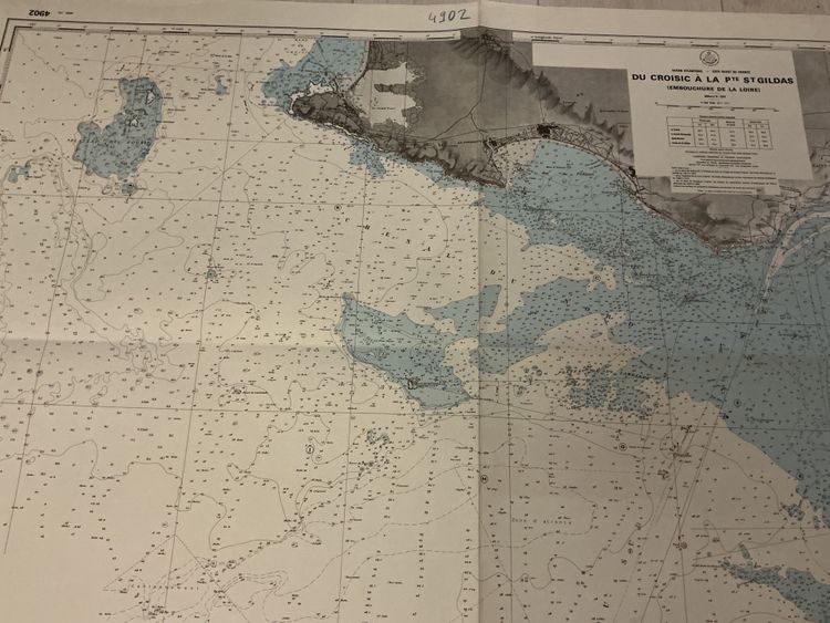 Large nautical chart "Le Croisic to Pointe St Gildas"
