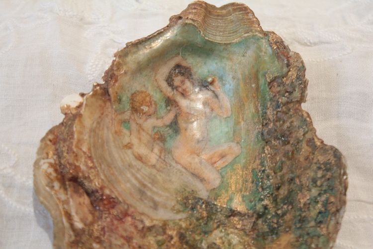 Painted seashell 'Venus and putto' dated 1917
