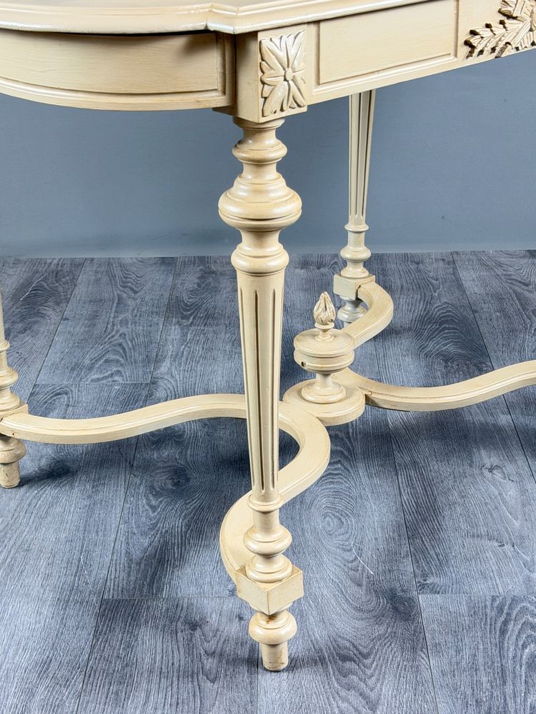 Table console de style Louis XVI, XIXe siècle