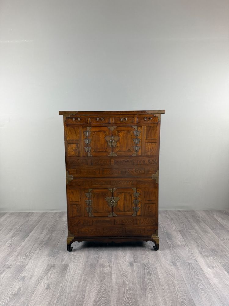 Cabinet coréen  à deux corps, XXe siècle