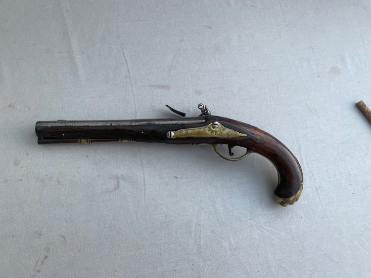 ELEGANTE STEINSCHLOSSPISTOLE