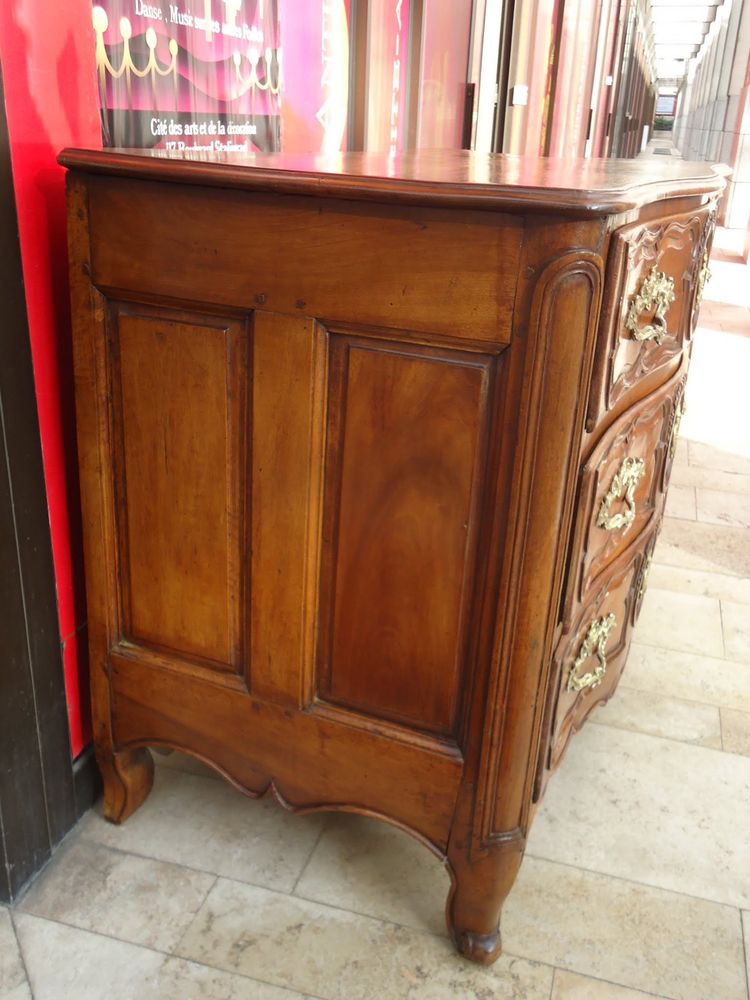 Commode XVIII° noyer