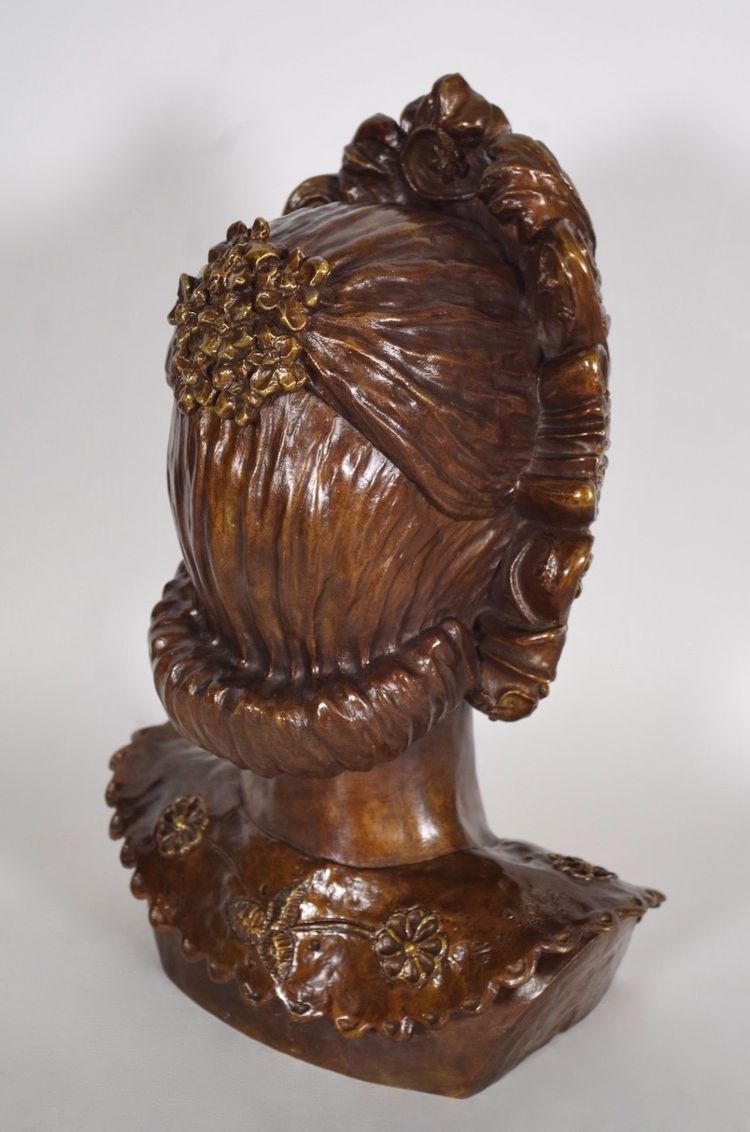 Annick Ortín, busto in bronzo di una donna in stile Art Nouveau, fusione a cera persa, 2002