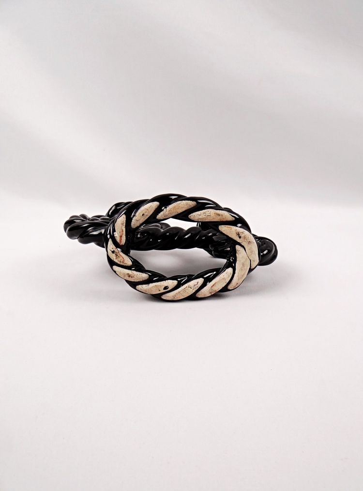 Bougeoirs double en céramique tressée noire de Vallauris milieu XXe