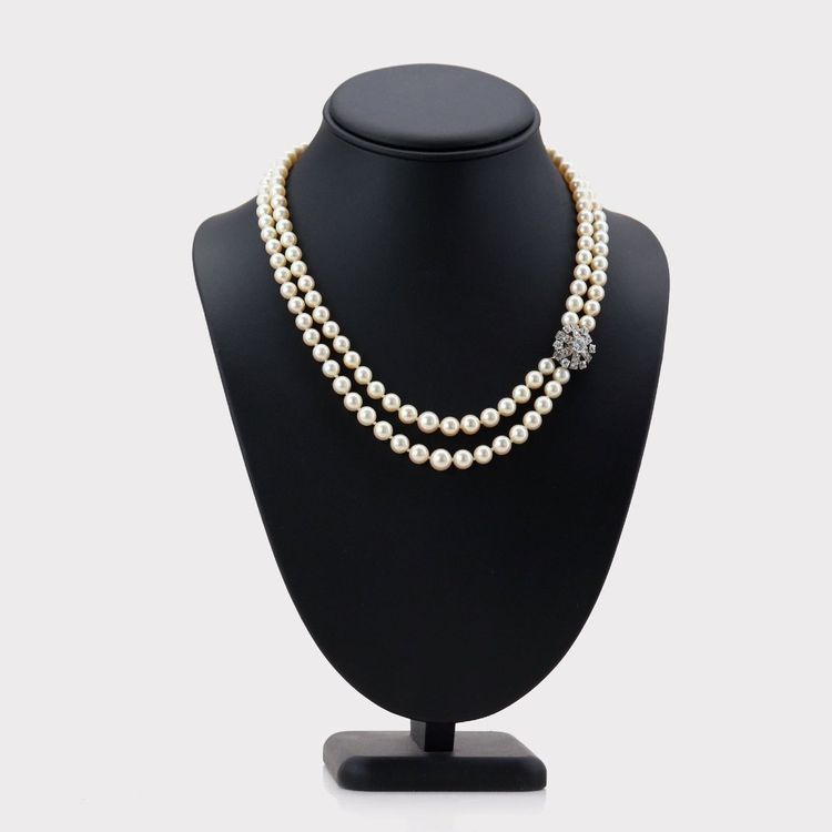 Collier double rang de perles et son fermoir diamants