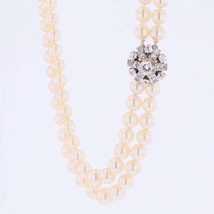 Collier double rang de perles et son fermoir diamants