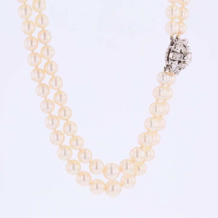 Collier double rang de perles et son fermoir diamants