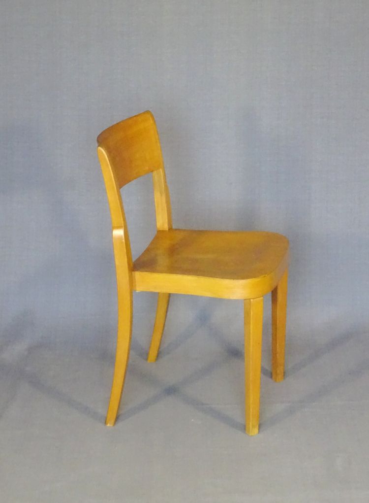 Horgen Glarus chair - Switzerland - circa 1960, golden oak, stackable