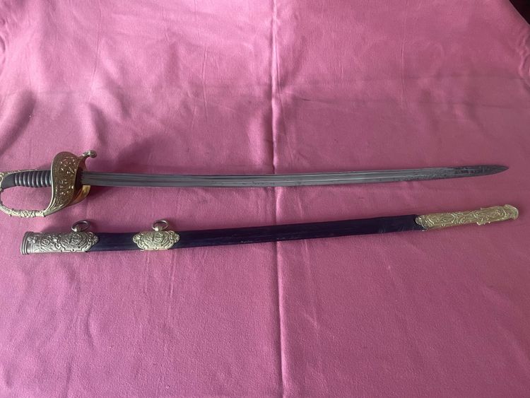 NAVAL OFFICER'S SWORD
