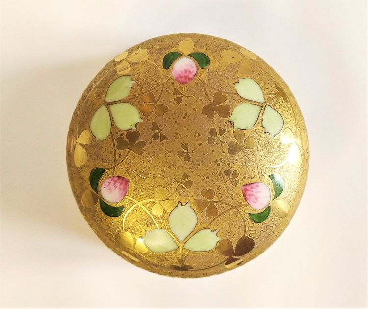 Limoges Boite En Porcelaine Peinte  à la Main Art Nouveau