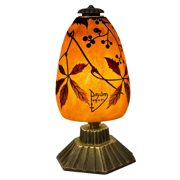 Daum Nancy  - Élégante lampe  de table Art nouveau  en verre marmoréen - Monture en  bronze