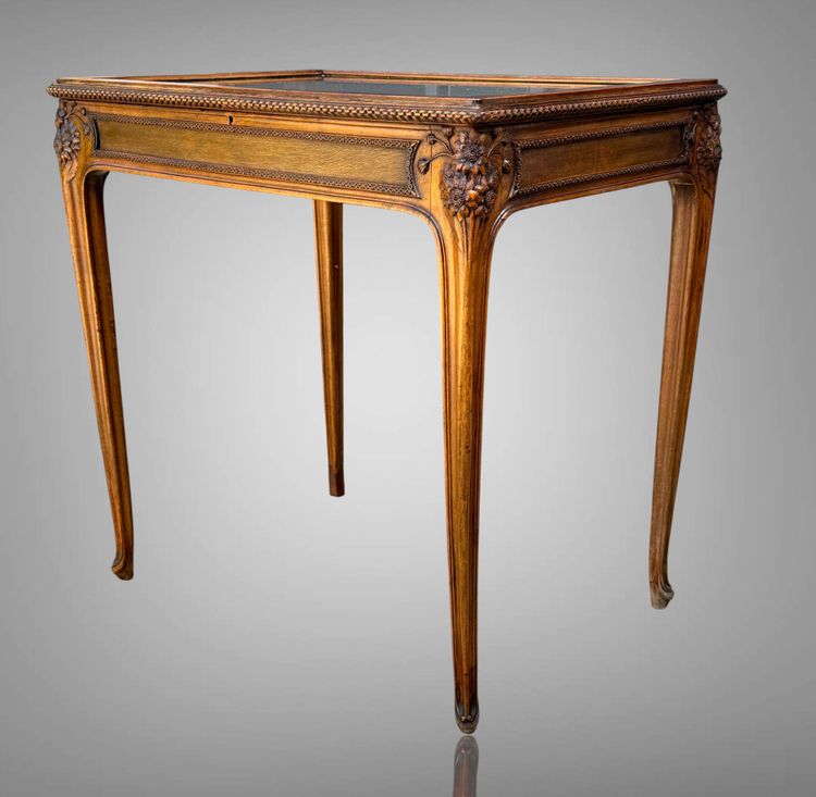 CARVED WALNUT COLLECTOR'S DISPLAY CASE / SIGNED "L. ROUSTAN 1913"