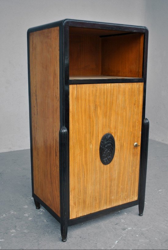 Hohes Sideboard Art Deco 1930 Kartusche aus massivem Ebenholz