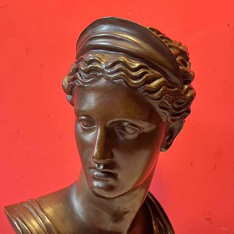 Diana la cacciatrice, Barbedienne in ghisa, XIX secolo
