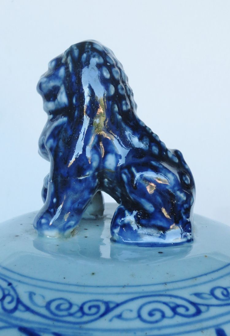 Potiche en porcelaine de chine, XIXe siècle.