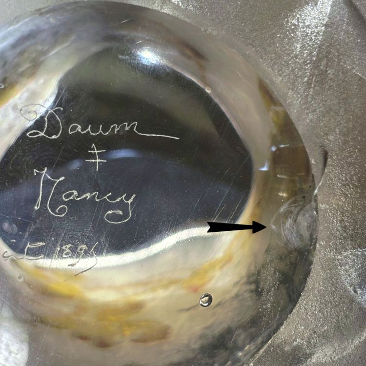 Vaso Daum con corvi, realizzato nel 1895.