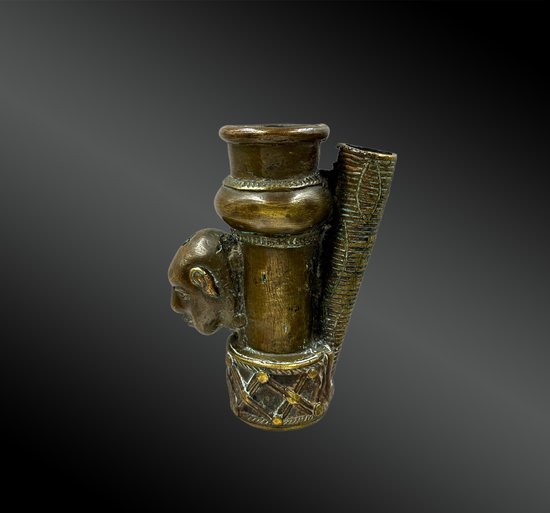 PIPE STOVE - Bamoun culture, Cameroon - First half of the 20th century