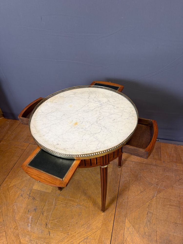 Table Bouillotte Louis XVI en marqueterie de bois de rose 