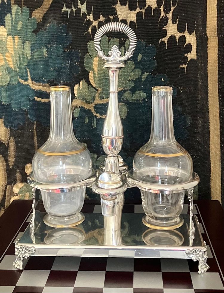 Very beautiful silver-plated metal oil and vinegar set from the Empire-Restoration period
