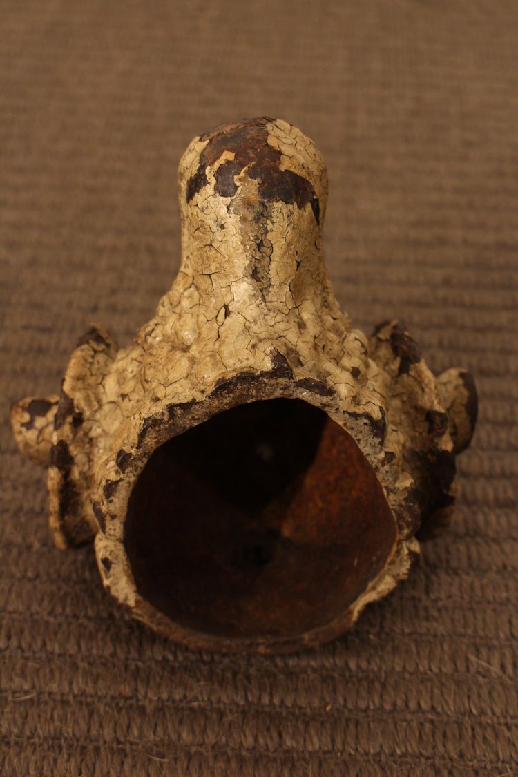 Cast-iron ram's head