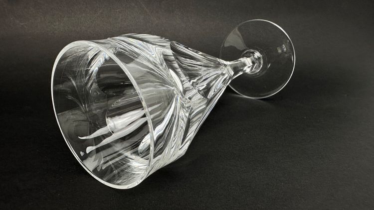 Baccarat, set di 9 flûte da champagne modello Duchesse De Dino