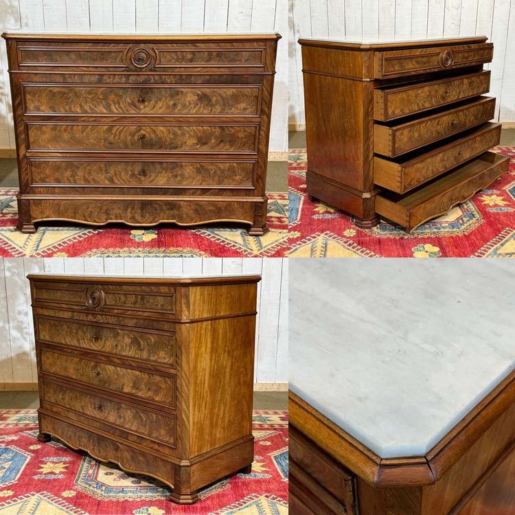 Comò in stile Napoleone III in mogano, rovere e piano in marmo bianco, fine XIX secolo
