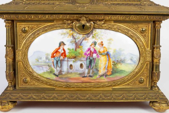 Box Forming Jewelry Box In Gilt Bronze Decorated With Porcelain Plates Napoleon III Period