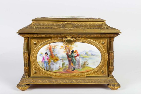 Box Forming Jewelry Box In Gilt Bronze Decorated With Porcelain Plates Napoleon III Period