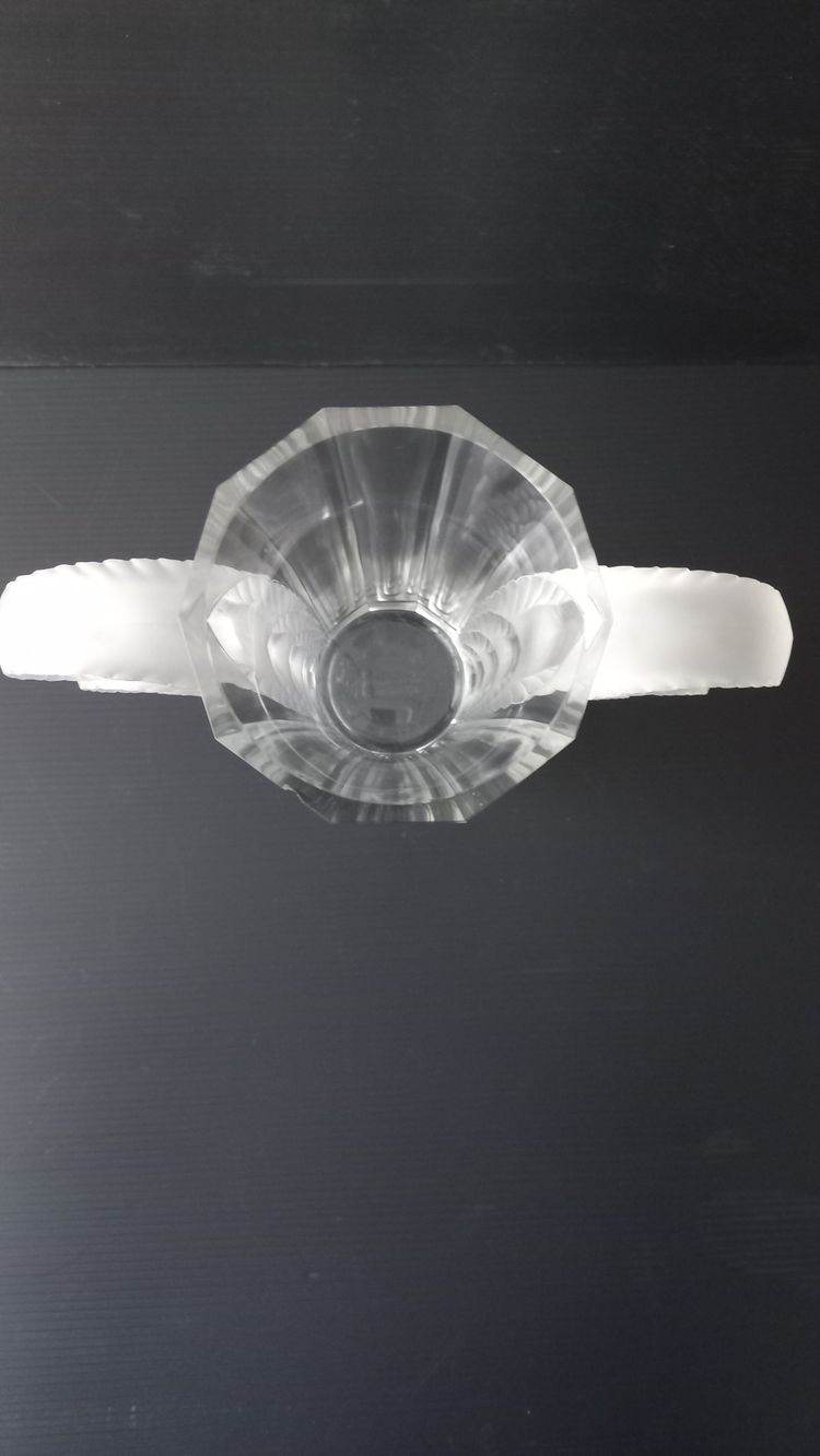 Lalique-Vase, Frankreich, Beauvais, 1 Sprung 