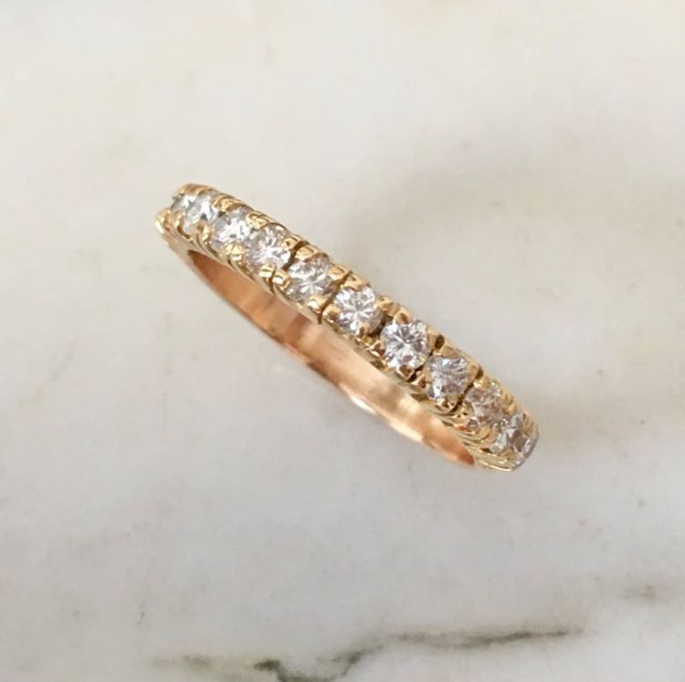 Amerikanischer Halb-Ehering aus 18-karätigem Gold mit Diamanten