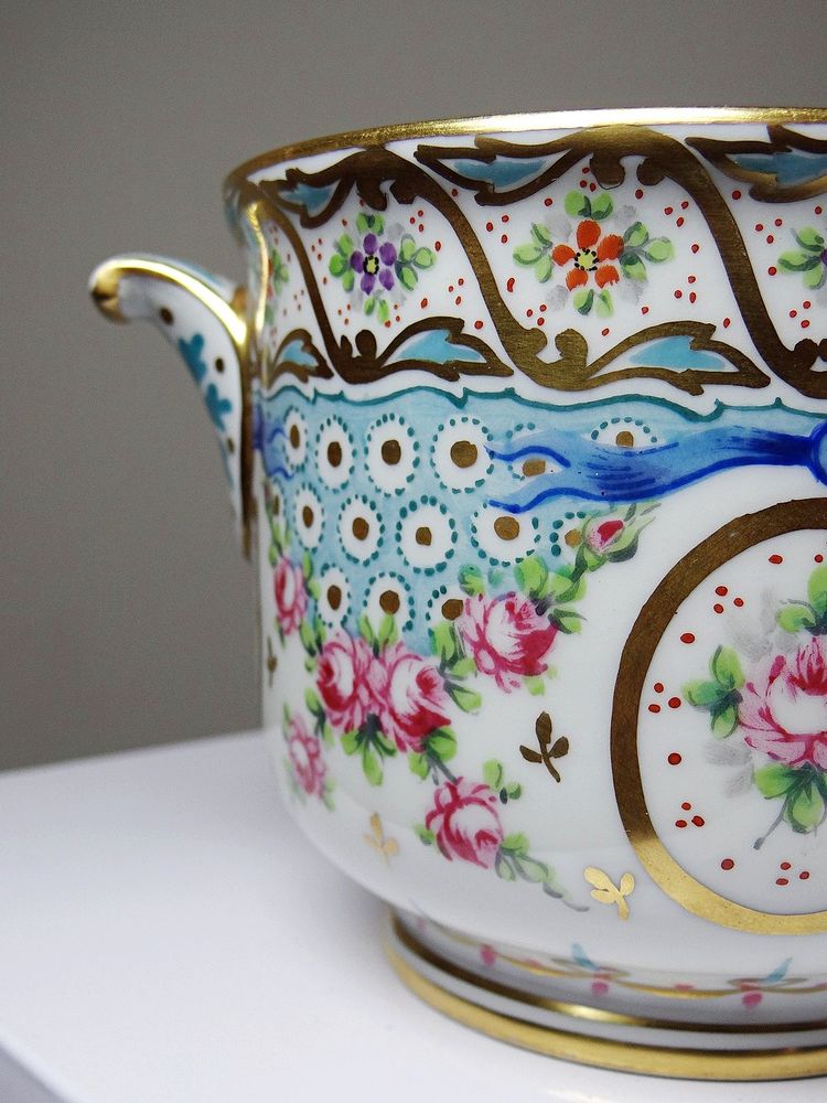 Vaso da fiori d'epoca in porcellana di Limoges dipinto a mano, M. Carpezat, 1900-1930