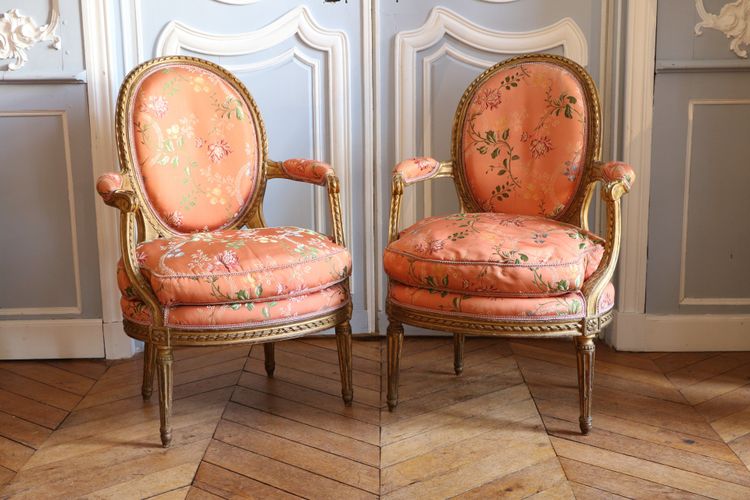 Ein Satz von vier Louis-XVI-Sesseln von Nadal l'Ainé