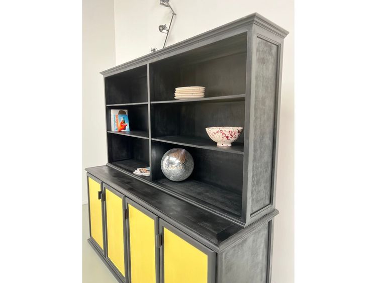 Grande credenza a due corpi, vecchio mobile scolastico, anni '50
