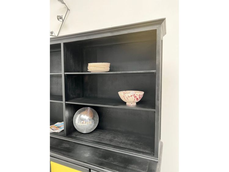 Grande credenza a due corpi, vecchio mobile scolastico, anni '50