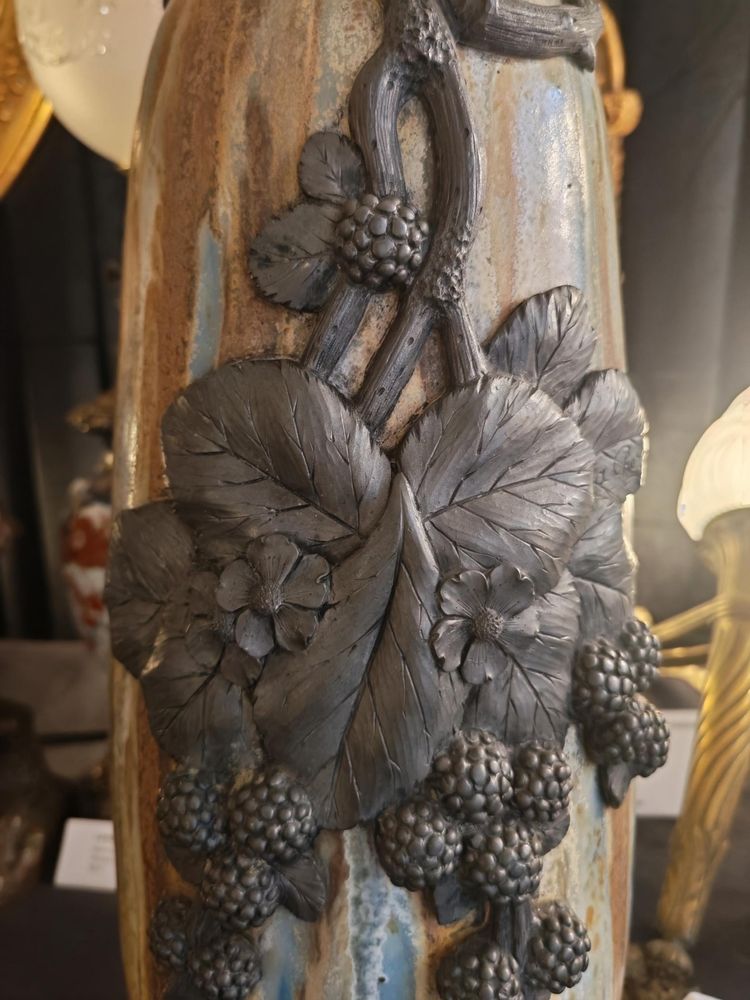 Important vase en  Grès émaillé à coulures nuancées signé Roger Guérin Bouffioux XXeme