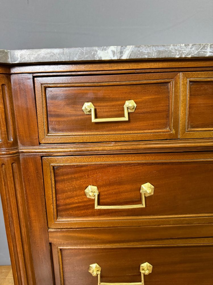 Commode Louis XVI XIXème en Noyer