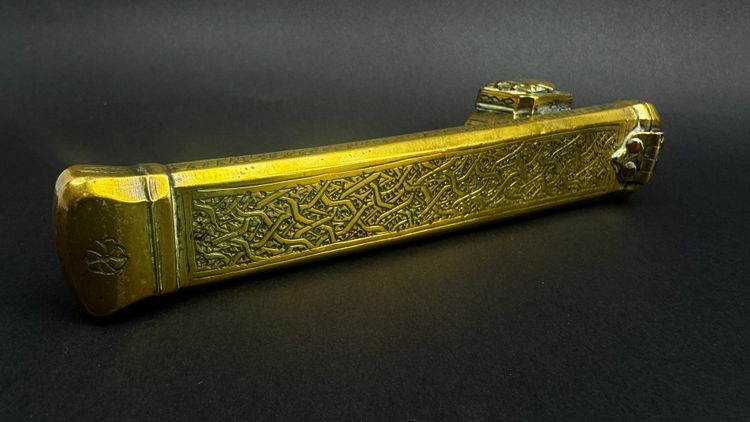 Divit qalamdan, 19th-century Oriental travel inkwell, engraved bronze, 21.5 cm