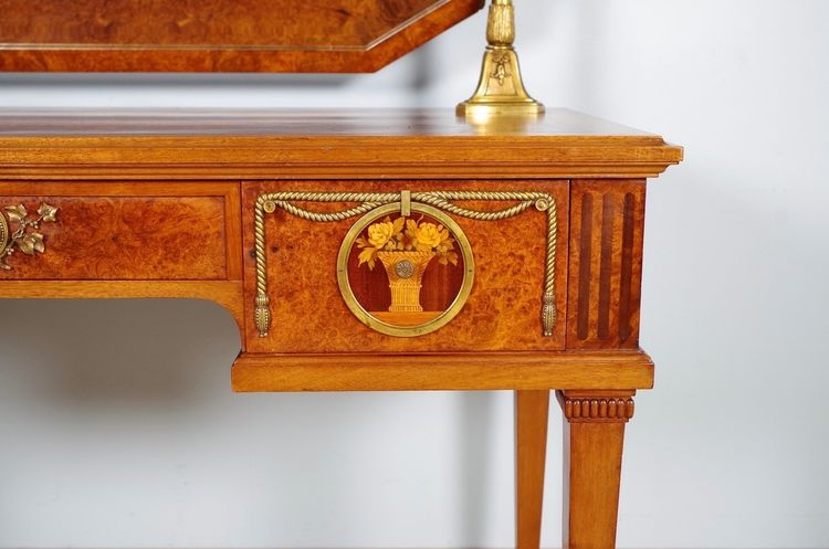 Louis XVI-style dressing table in mahogany, Amboina burl, and gilded bronze, circa 1900