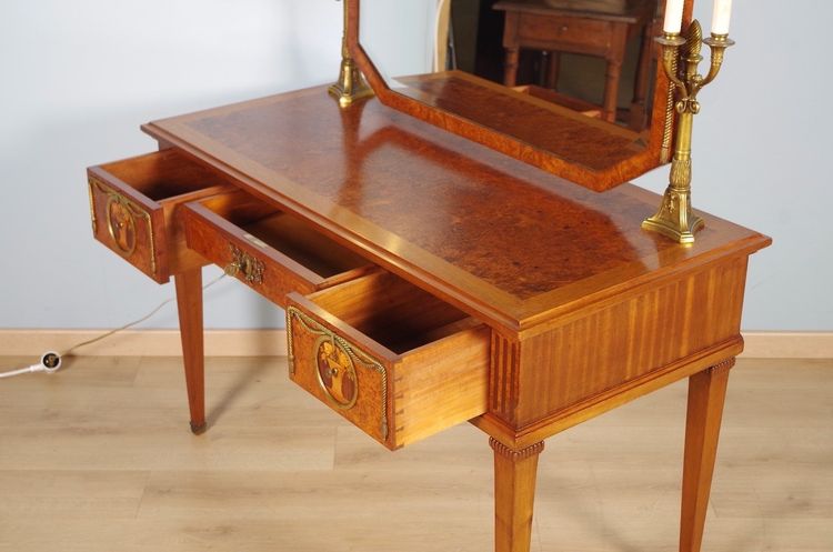 Louis XVI-style dressing table in mahogany, Amboina burl, and gilded bronze, circa 1900