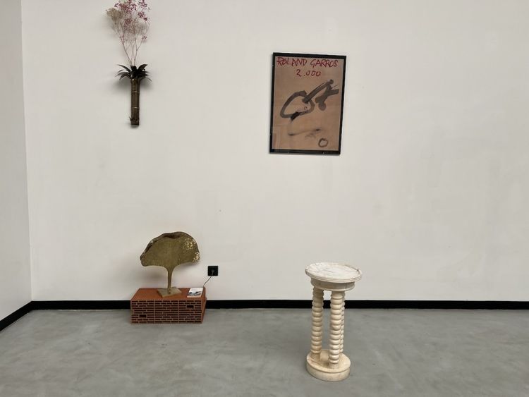 3-column marble bench, circa 1970
