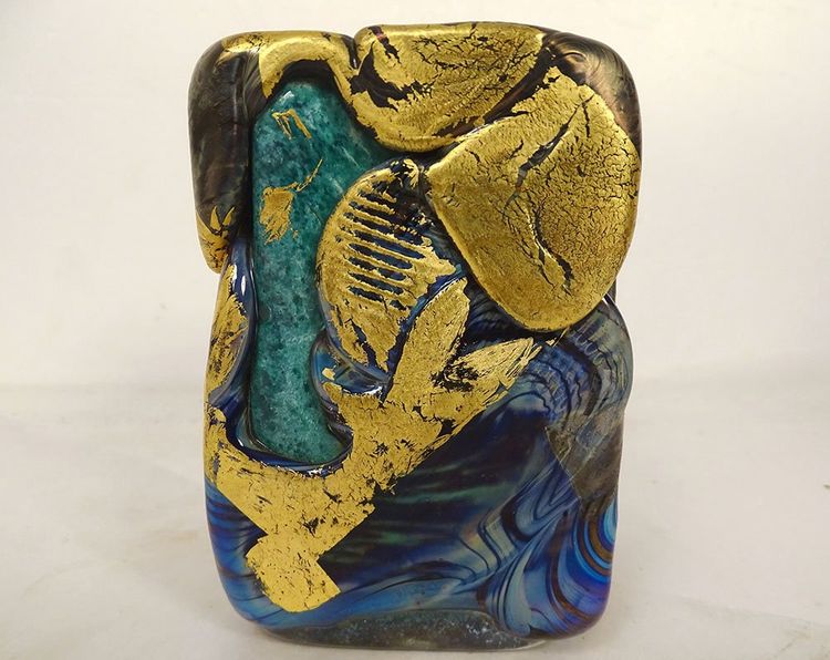 Compression sculpture, paperweight by Jean-Claude Novaro, glass with gold leaf