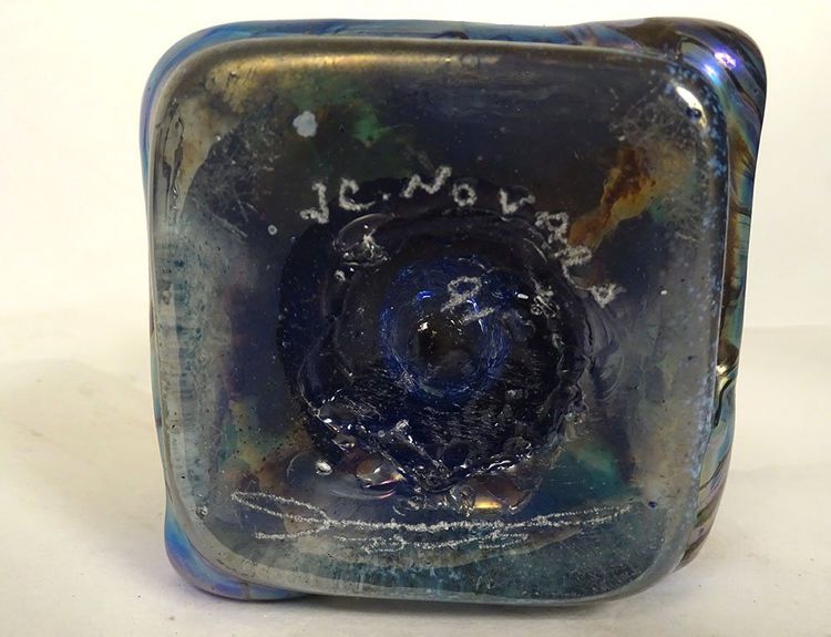 Compression sculpture, paperweight by Jean-Claude Novaro, glass with gold leaf