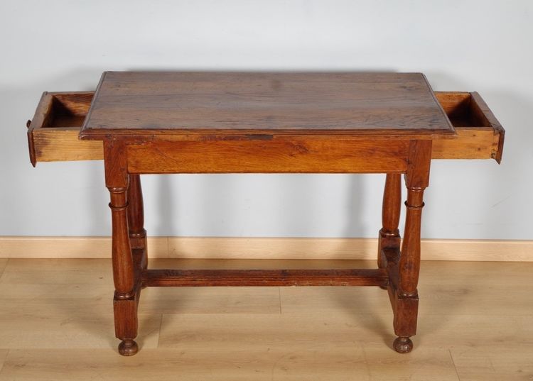 Louis XIII Writing Desk in Solid Oak, 17th Century