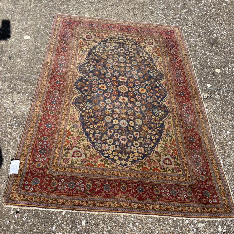 20th-century signed HEREKE silk rug, 175 cm x 120 cm. 