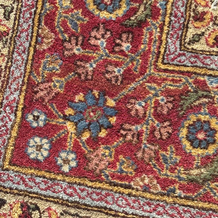 20th-century signed HEREKE silk rug, 175 cm x 120 cm. 